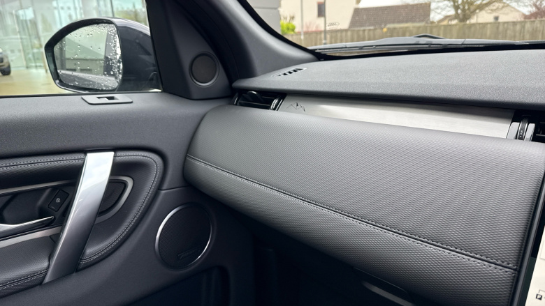 Land Rover Discovery Sport 1.5 P270e Landmark 5dr Auto [5 Seat] Station Wagon